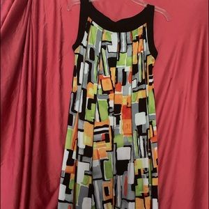 Midi, sleeveless dress.